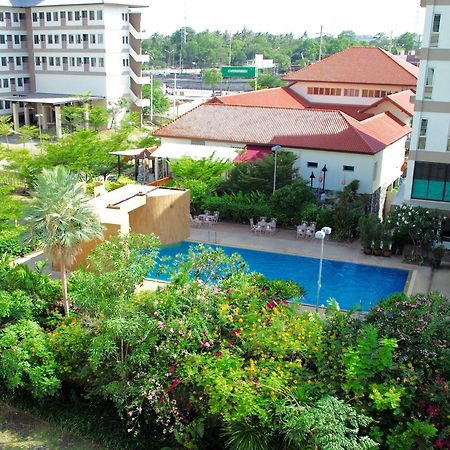 J. Park Hotel ชลบุรี ภายนอก รูปภาพ