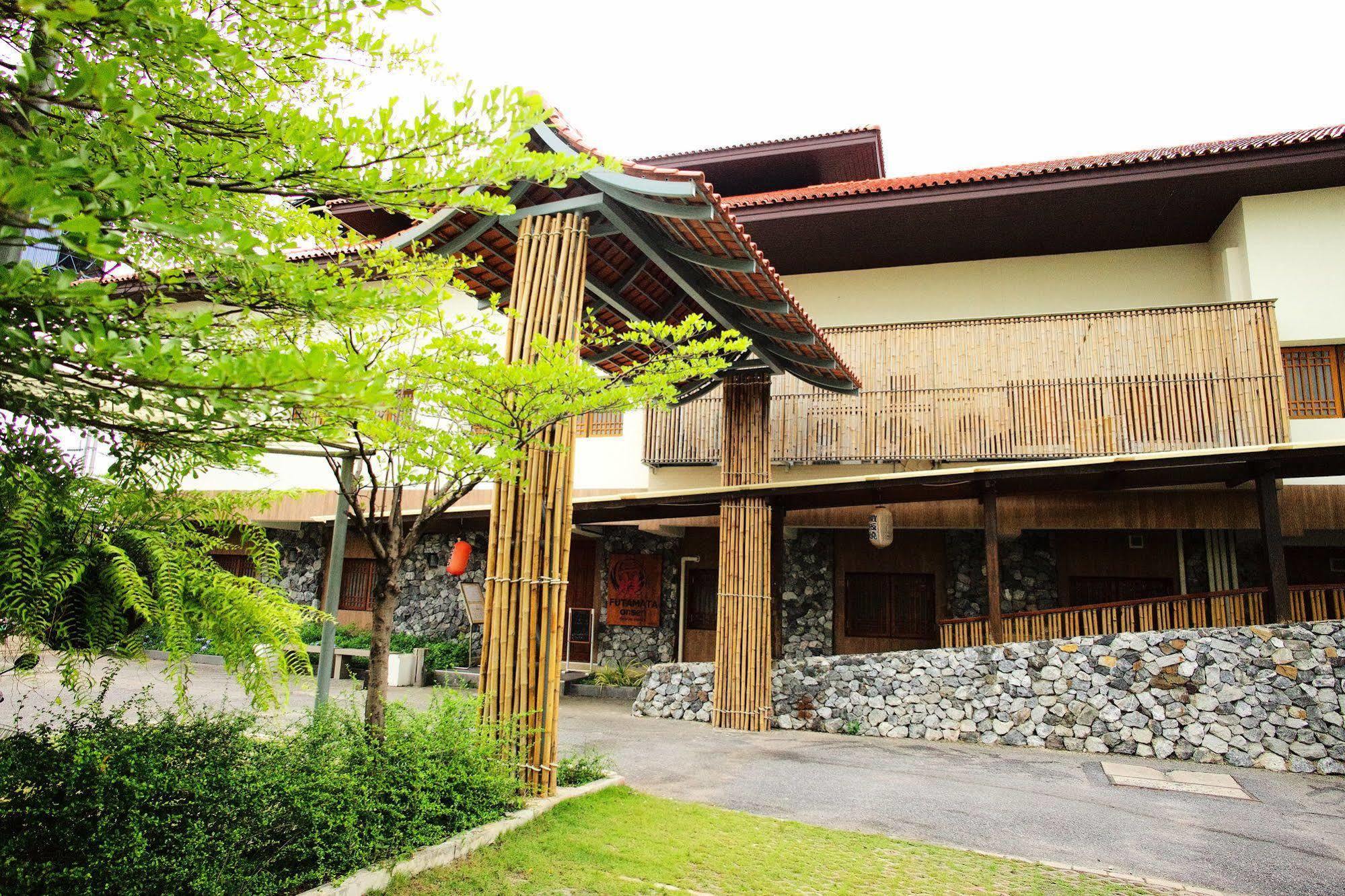 J. Park Hotel ชลบุรี ภายนอก รูปภาพ