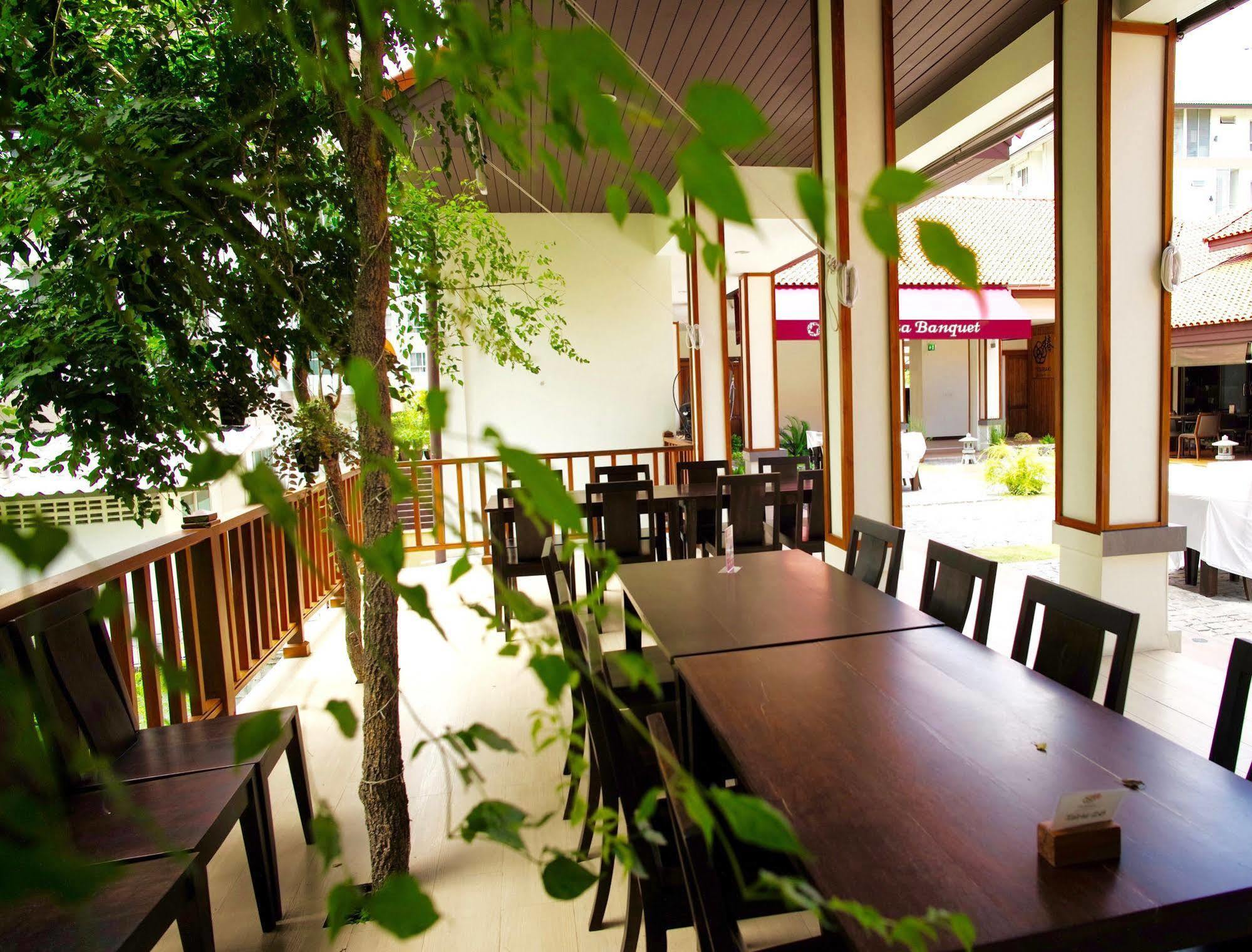 J. Park Hotel ชลบุรี ภายนอก รูปภาพ